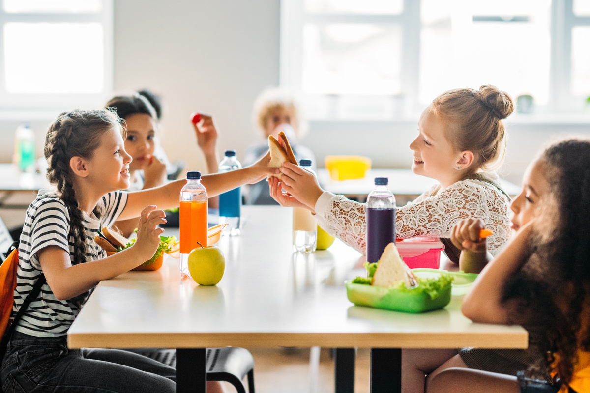 inscrire son enfant à la cantine